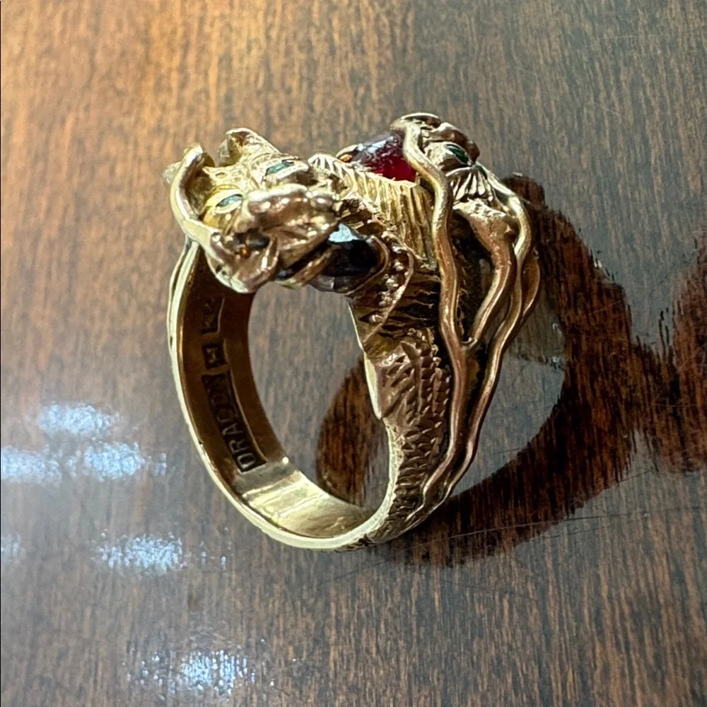 VINTAGE NOSE DRAGON 14K GOLD RING WITH RUBY, EMERALDS & ALEXANDRITE size 9.5